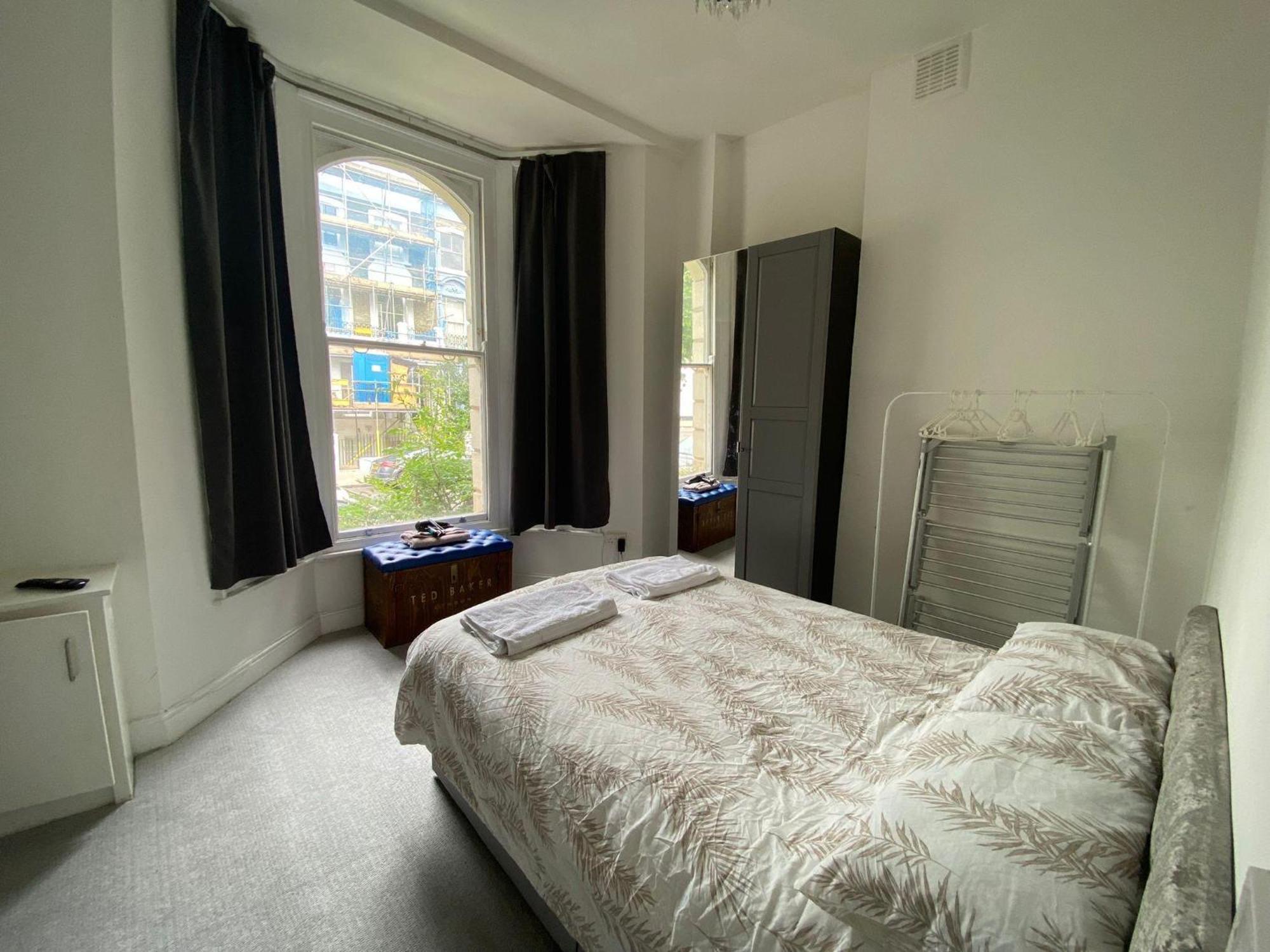 Bustling Western Apartment Londres Exterior foto